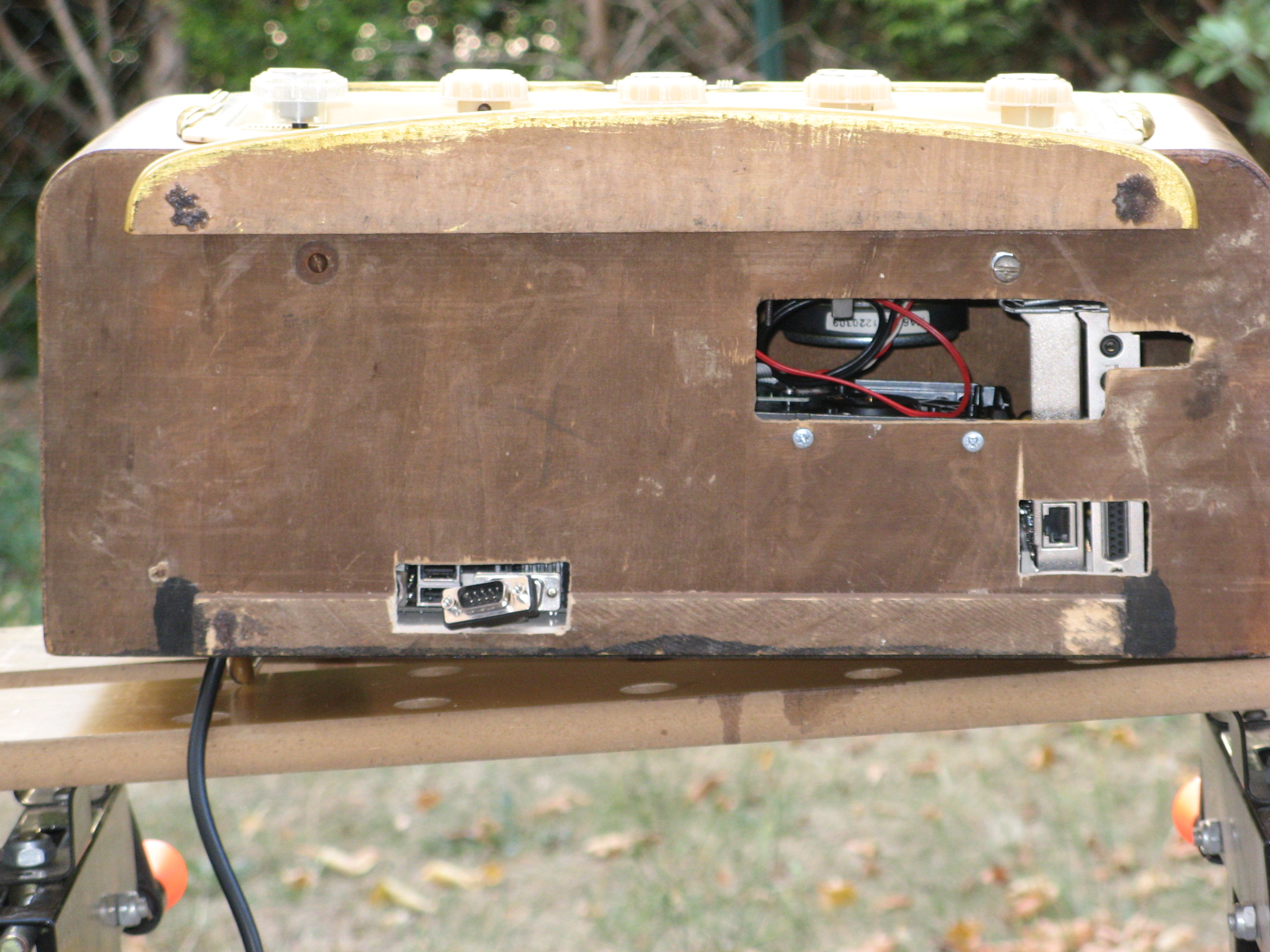 Case fully mounted, bottom with connectors in front of holes
